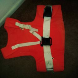 KIDS / TEENS WINDSURFING / TRAINER KITE HARNESS - NEW ONLY $35 OBO

