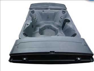 Convertible 110/220 Hot Tub w/  built in cover