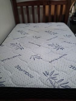 Queen size bed with mattress