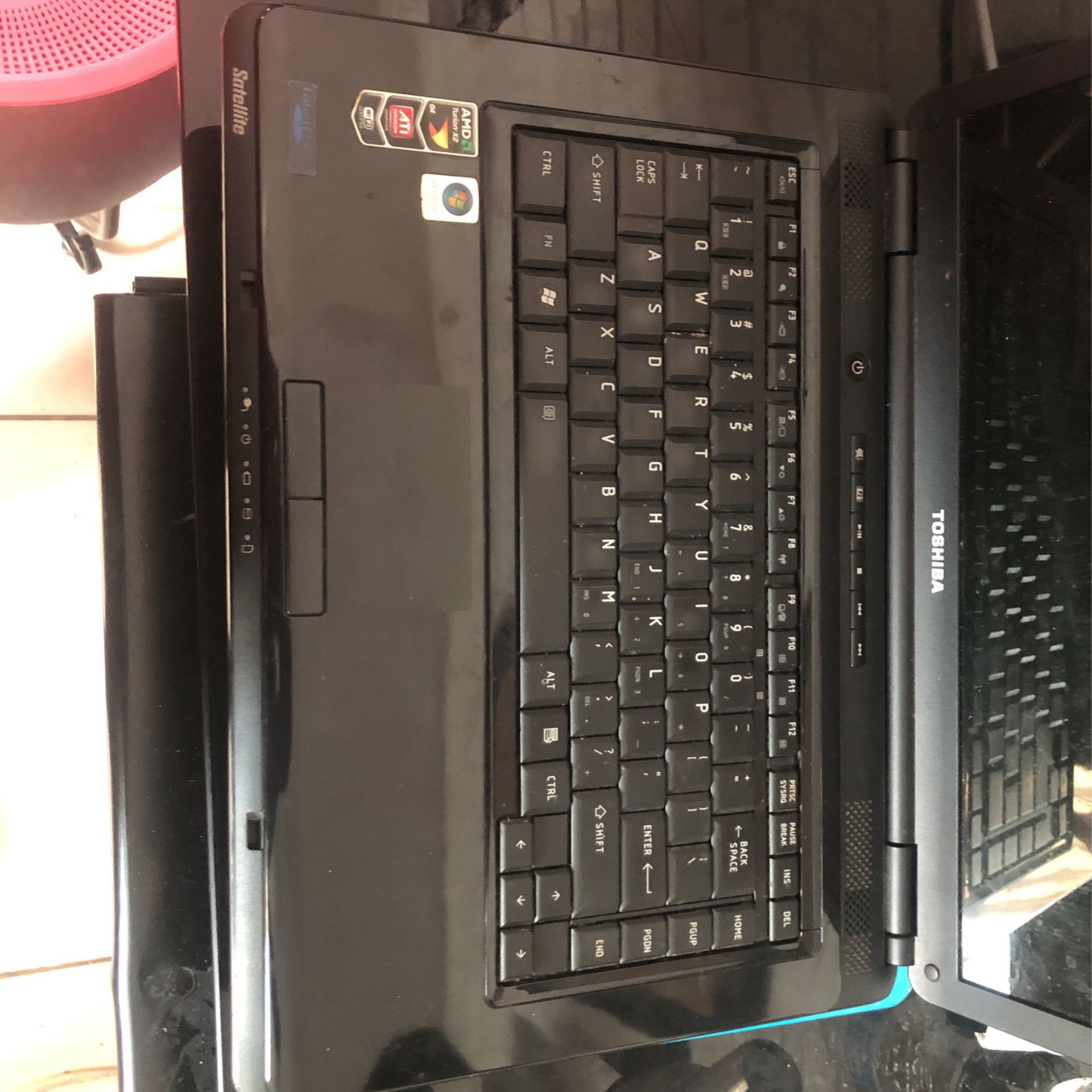TOSHIBA Laptop