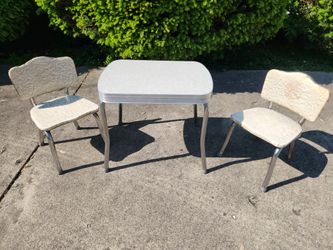 Vintage Child Size 50s Kitchen Formica Table