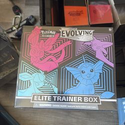 Pokemon evolving skies elite trainer box🐉