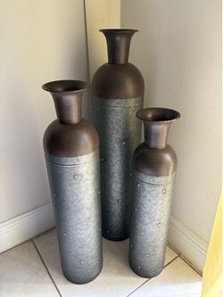 3 Piece Metal Floor Decor