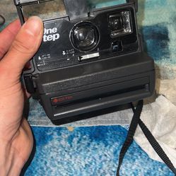 Polaroid Camera Classic Brand New Just Needs Film