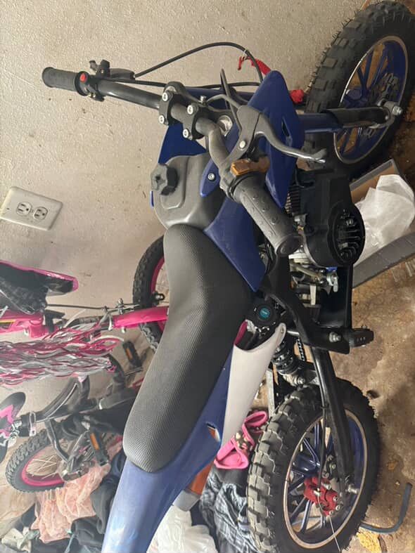 MINI DIRT BIKEE
