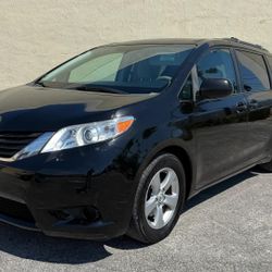2014 Toyota Sienna
