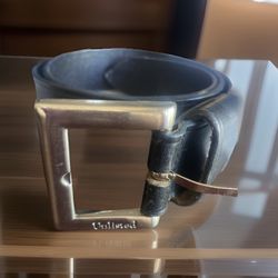 Kenneth Cole / Unlisted Genuine Full Grain Black Leather Belt Size M U9570