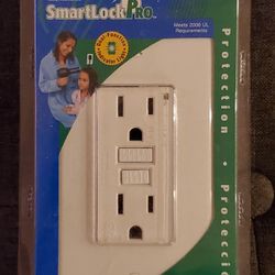Leviton Dual Outlets GFCI with Dual Function Indicator Light.