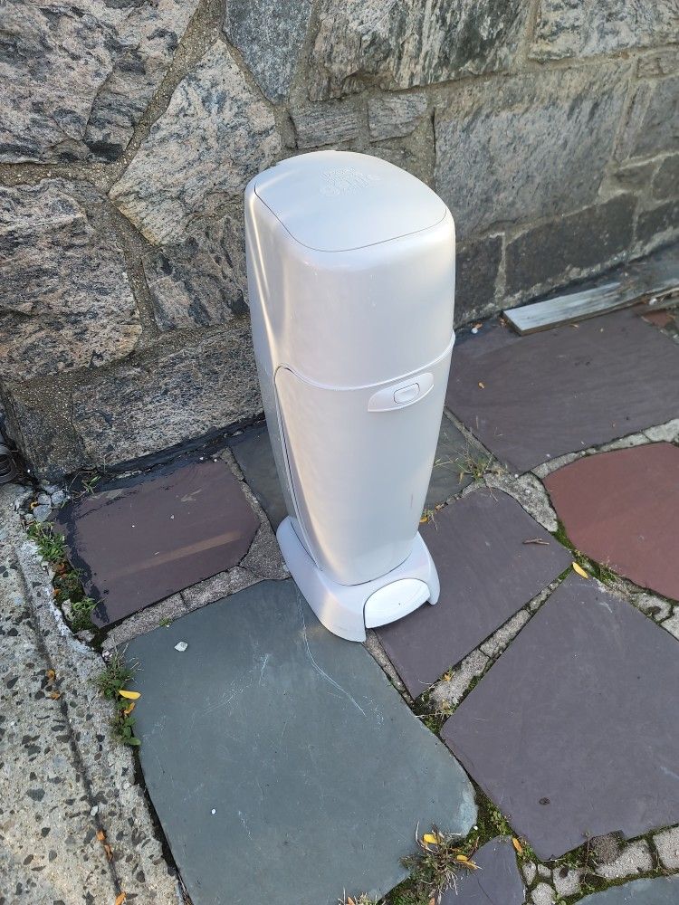 Free Diaper Genie