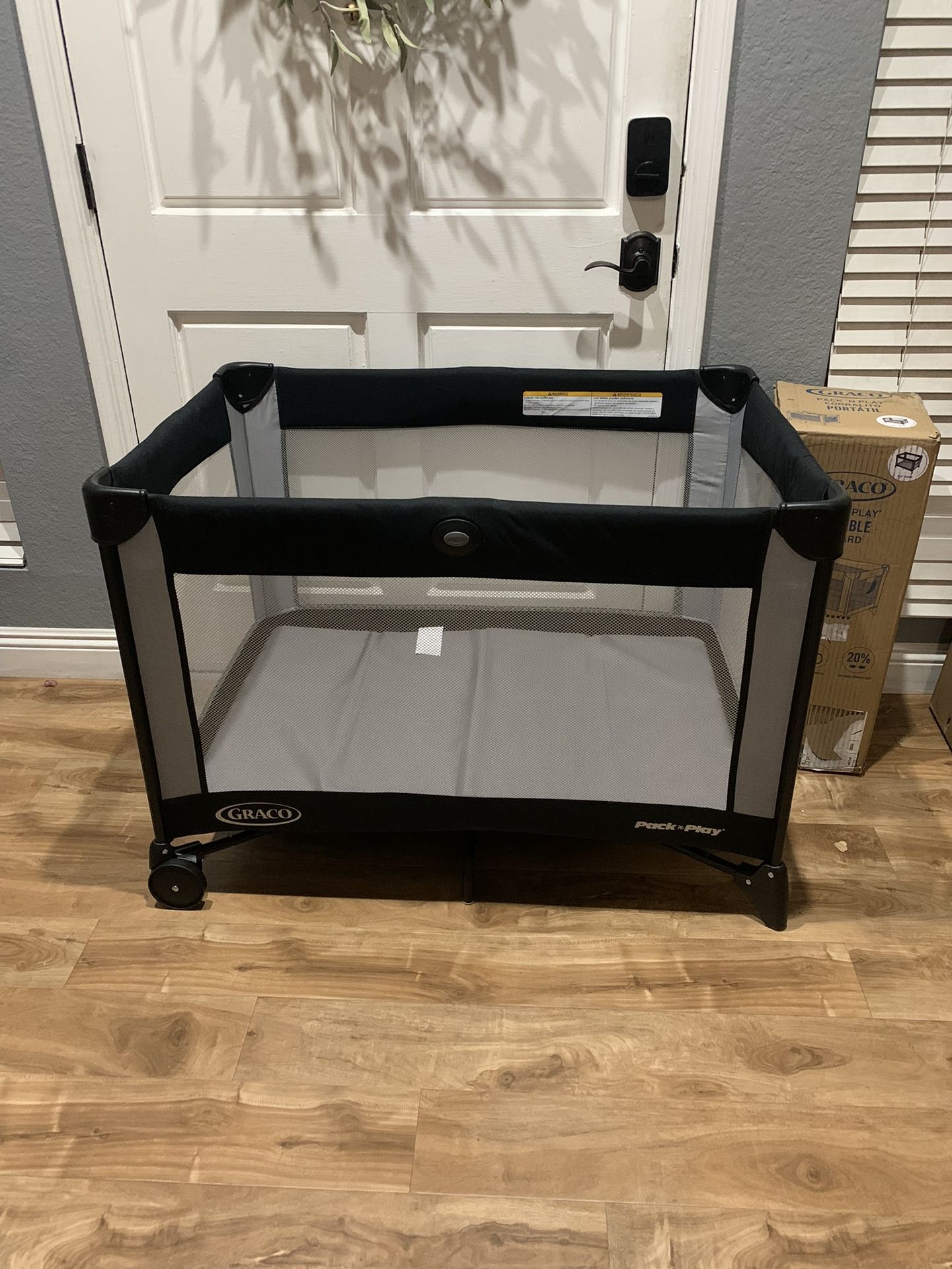 Graco Pack ‘n Play, Kolb