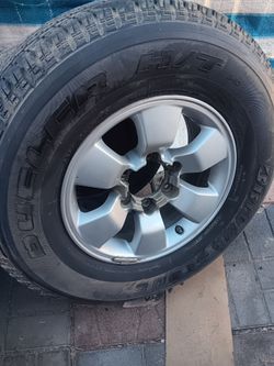 Llanta con rin para 4 runner 265 70 r16  del 03 al 09