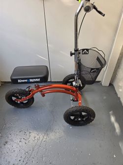 🔥 🔥 Gently Used Knee Rover Knee Scooter.. RUBBER ALL TERRAIN TIRES