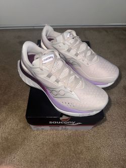 Saucony Endorphin Speed 4 (Nylon-Plated Performance Trainer) Size 8 Women’s