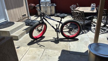 Mongoose adult dolmite bike fat tire