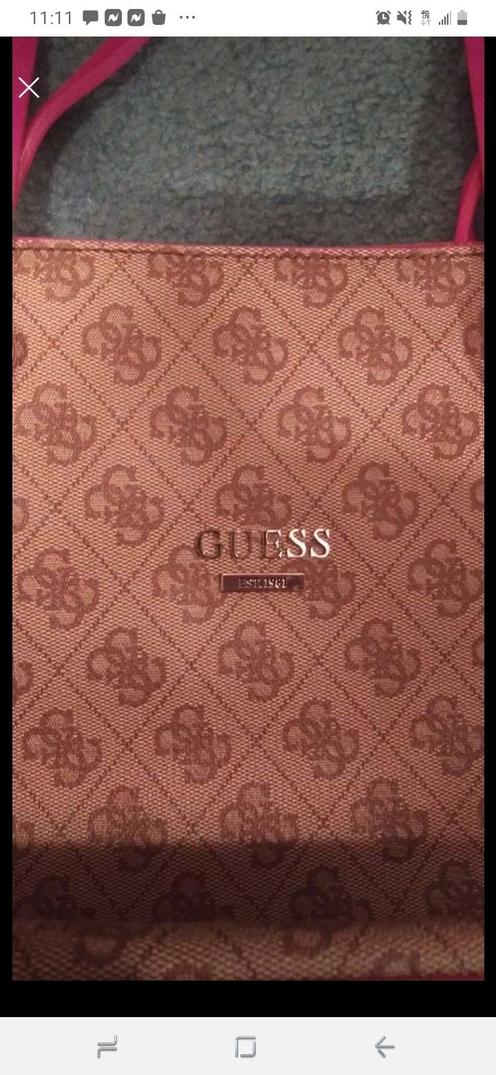 Guess Purse!