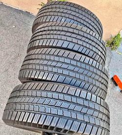 245/75/17 Michelin set de llantas usadas en buenas condiciones las 4