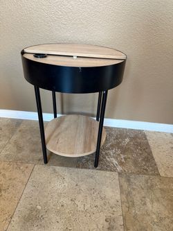 Round Side Table