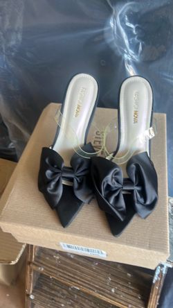 Fashion nova heels