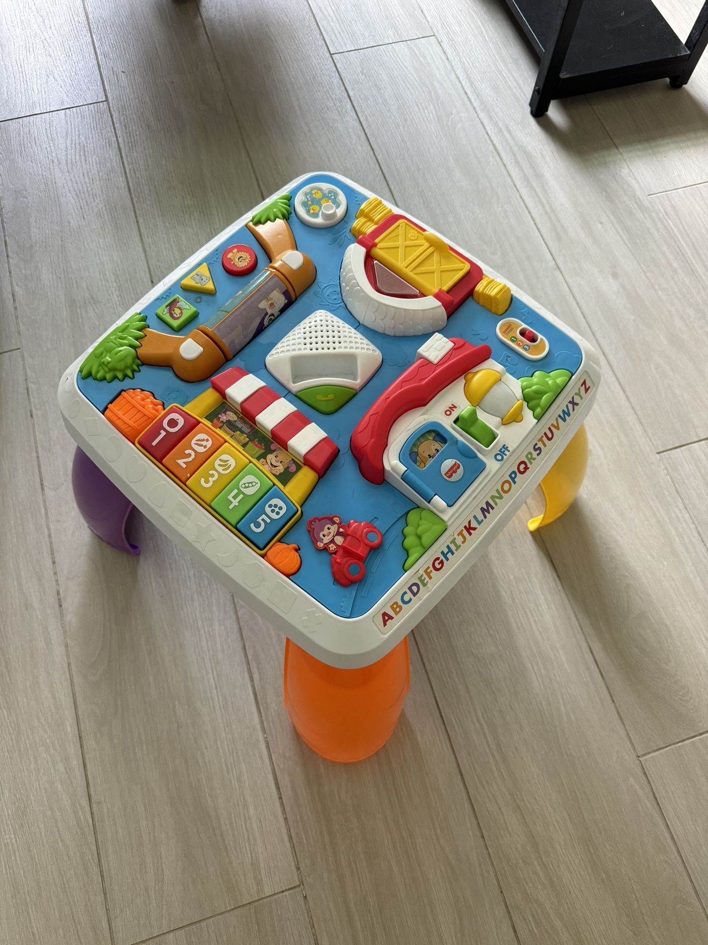 Kid Play table