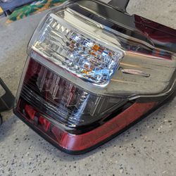 2014-2023 Toyota 4Runner Tail Lights PAIR With Bulbs 