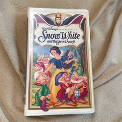 Disney VHS Snow White And The Seven Dwarfs 