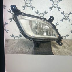 2017-2018 Kia Forte Left Halogen Fog Light OEM 