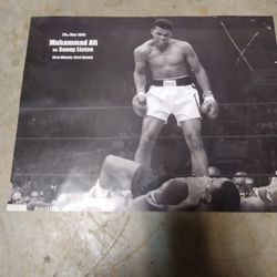MOHAMAD ALI. SONNY LISTON    FRIST MIN.  FRIST RND.    WOW. KNOCK. OUT. 