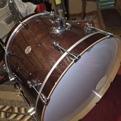 DW Concept All Maple 24 in.  Bass Drum  And  Tom .