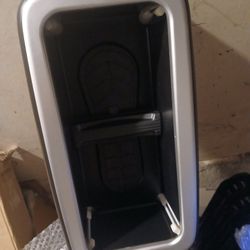  Adaman Automatic Shoe Cover Dispenser With 200pc Disposable Plast