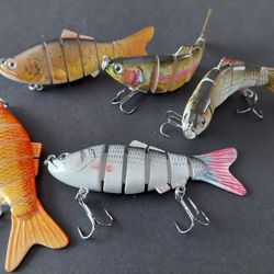 Largemouth Bass, Pike Fishing Lures 5pack Lot With Box. Brand New Lot