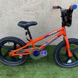 Mongoose 18 Inch BMX bike(5 to 8 years old) - Local Delivery for a Fee - See My Other Items🚴