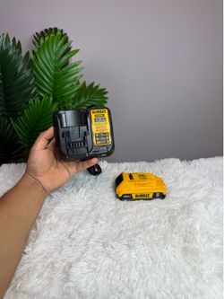 Dewalt 2Ah Battery & Charger
