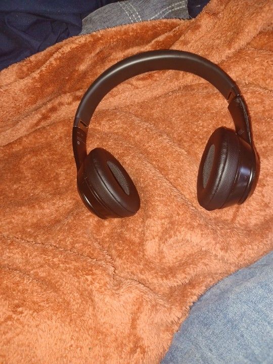 Beats Solo 4