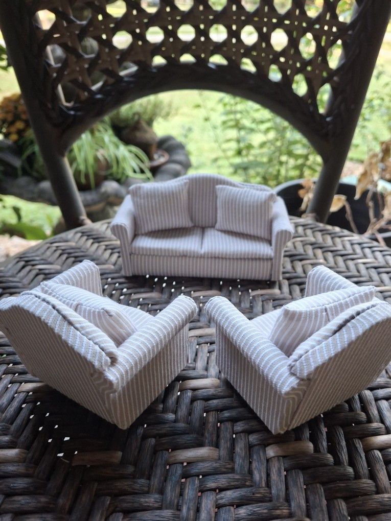 1:12 Scale Dollhouse Diaroma Sofa Chair Living Room Set