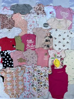 Baby girl clothes size nb 0/ 3 months