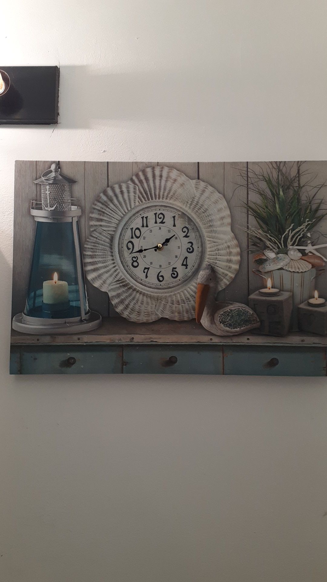 Picture with clock