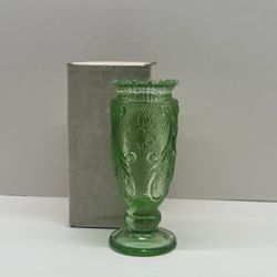 Tiara Exclusives (Sandwich) Mini Vase