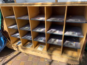 Preschool furniture shelve