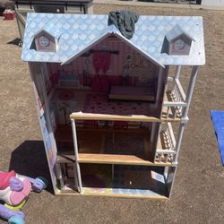 Doll House 