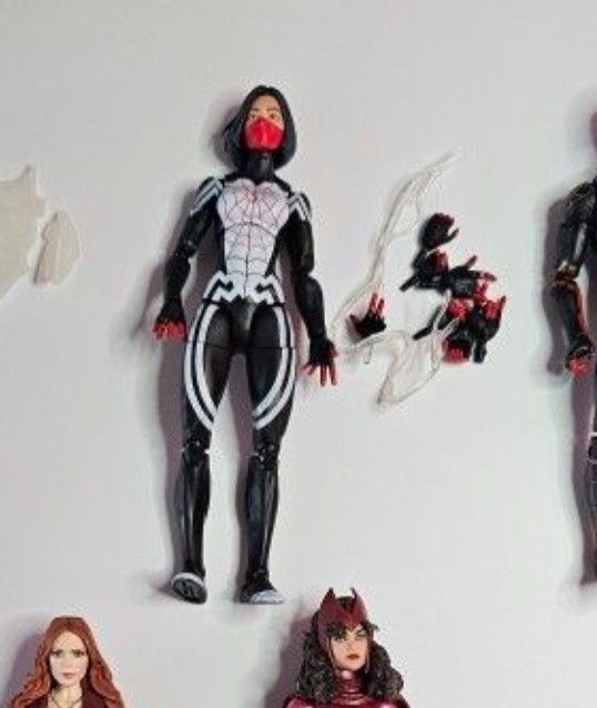 Marvel legends silk As Is