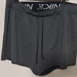 Women’s Nike Dri Fit Running Shorts Large