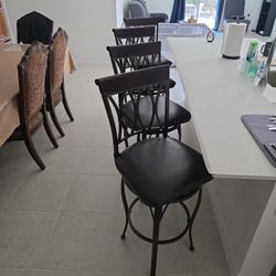 4 Barstool Chairs 