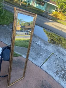 vertical rectangular wall or floor mirror