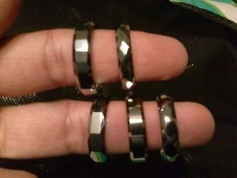 elegant tungsten rings.