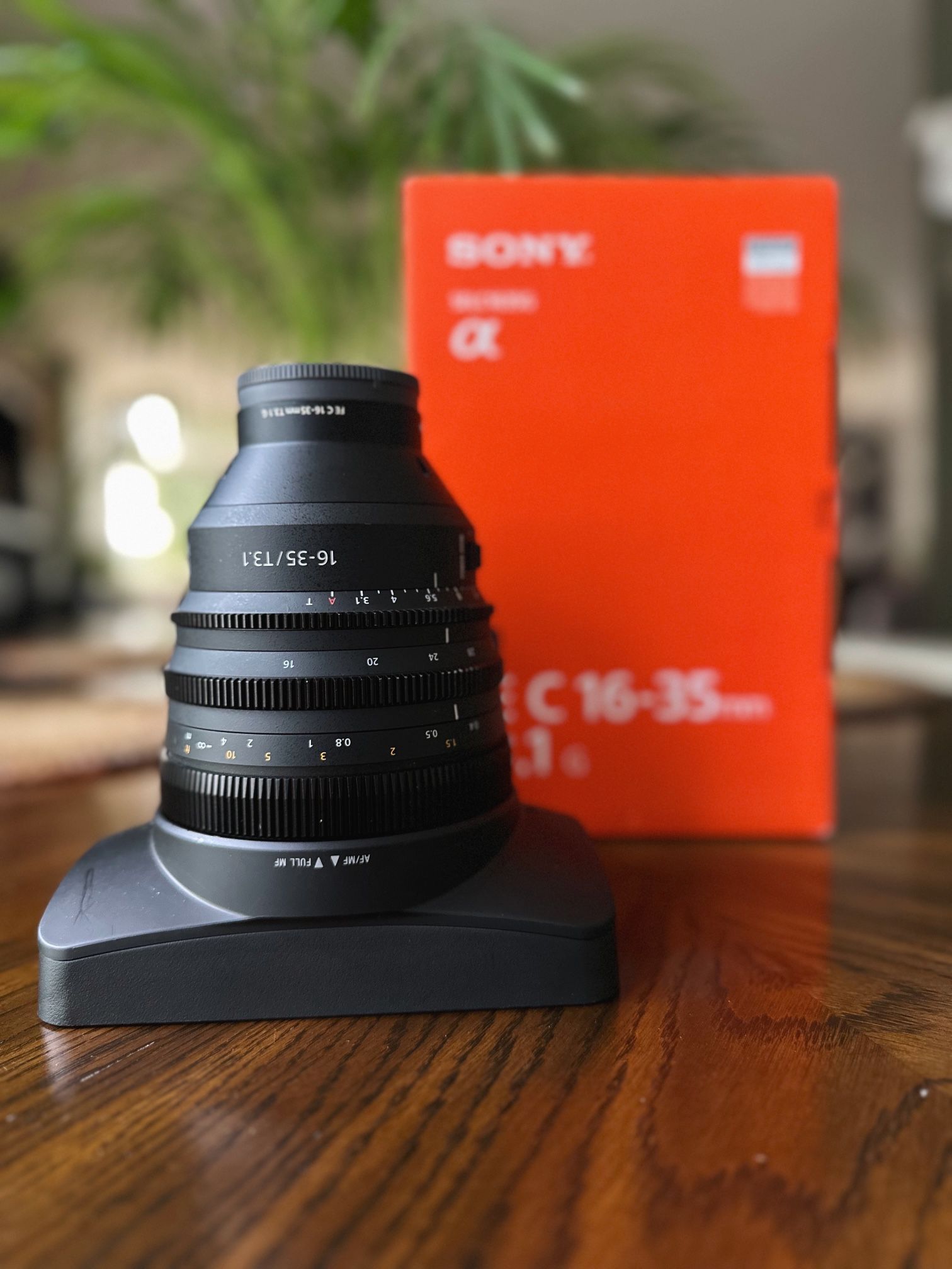 Sony FE C 16-35mm T3.1 G Full-frame Wide-angle Power Zoom Cinema Lens