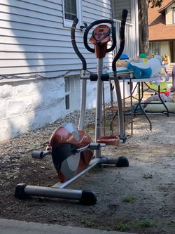 Elliptical Trainer Exercise Machine