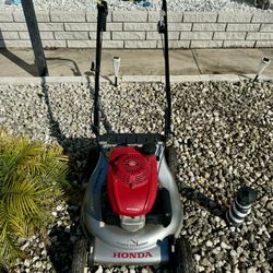 Honda Self Propelled Lawn Mower 