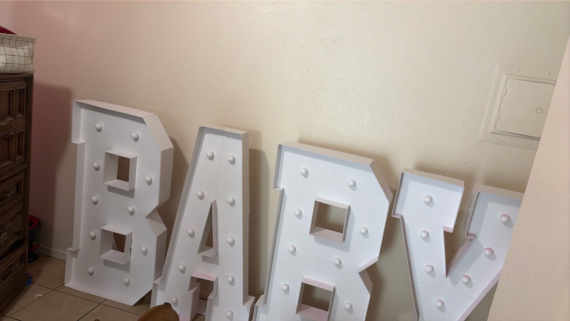 Decoration letters