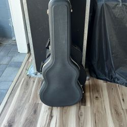 Guitar Research Standard Acoustic Guitar Case With Key