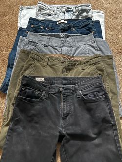 Levi’s Boys Teens Jeans Pants 30w x 32l. 5 pairs.